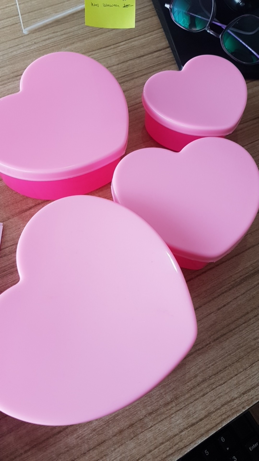 Cpm Clea Heart Lunch Box Set Of 4 Pcs / Kotak Makan Hati / Bekal Nasi/ Kotak Makan / Kotak Makan Ber