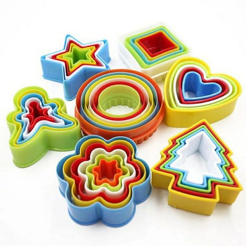Cookie Cutter Biscuit Mold Cetakan Kue Kering Biskuit Circle Heart Square Tree People Star Flower Li