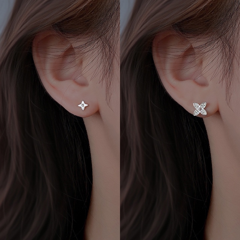 Anting Stud 925 Silver Needle Bentuk Daun Clover Aksen Kristal Untuk Wanita