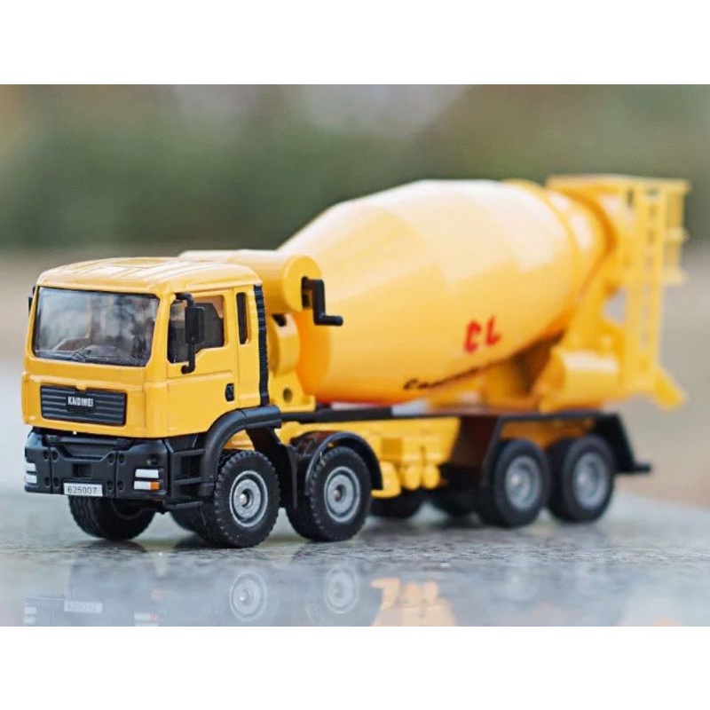 Diecast Truck KDW Cement Mixer Miniatur Alat Berat Truk Molen Diecast Kaidiwei Skala 1:50