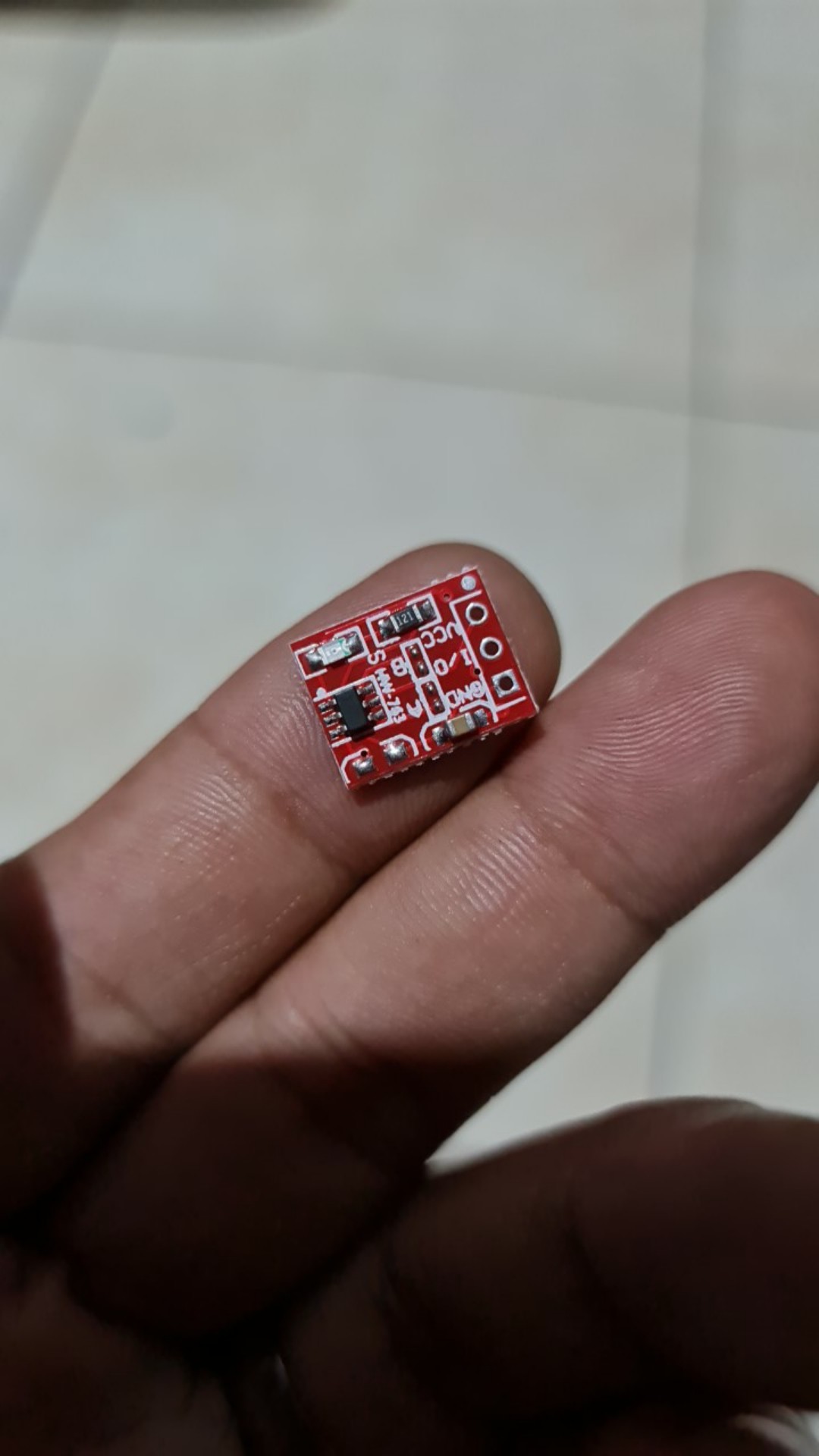 Wisonda  Ttp223 Modul Tombol Sentuh Kapasitor Single Channel Self-locking Sensor Sentuh