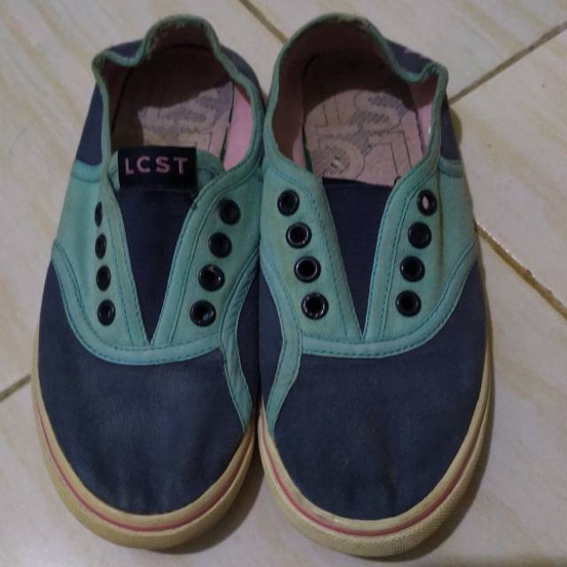 Original Sepatu Lacoste