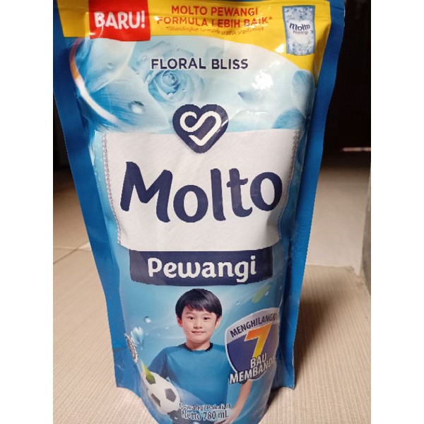 Molto Pewangi 780ml