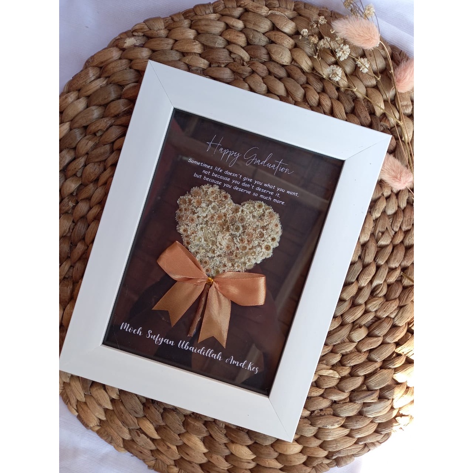 PIGURA 5R Kado unik tanpa foto hitam Hadiah Ulang Tahun Anniversary Wedding Graduation (FLOWER IN FRAME)-FRAME+ISI+KACA+BUBLE