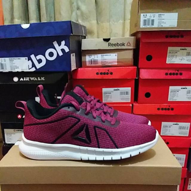 reebok instalite pro hthr