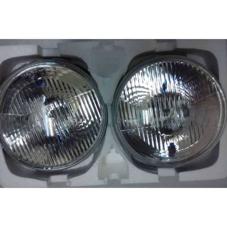 UNIVERSAL HEADLAMP 7INCH BULAT SEPASANG