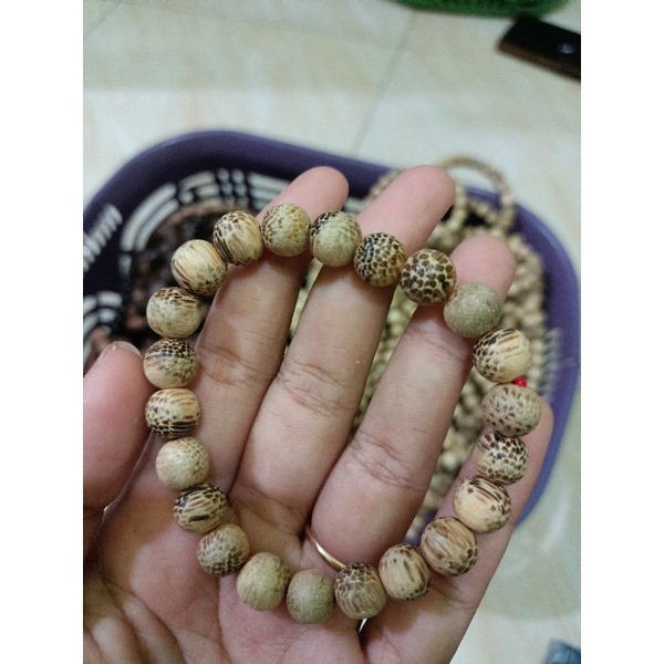 gelang kayu Liwung serat macan putih
