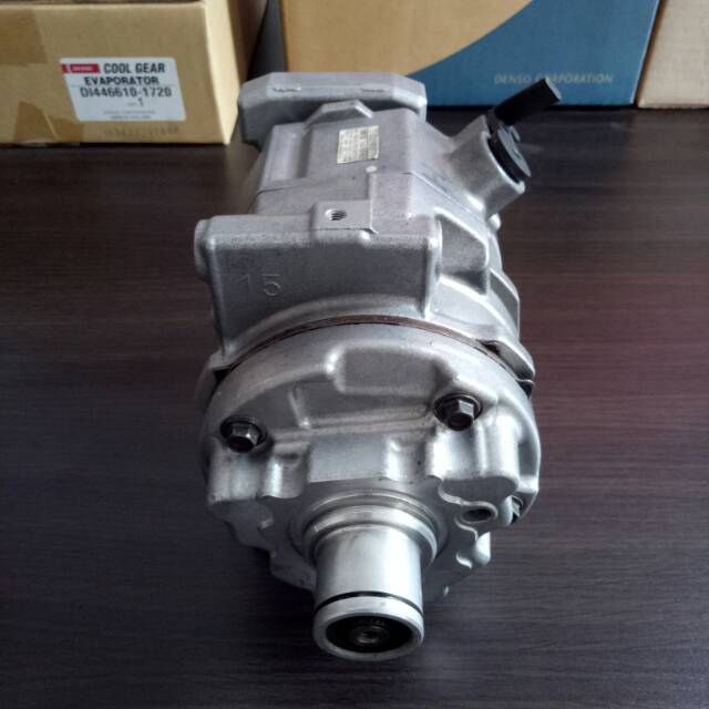 Kompresor AC Toyota Sienta Double Blower