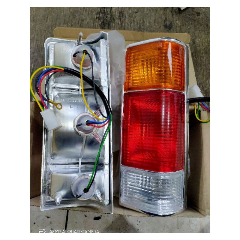 lampu stop/stop lamp belakang kt334 carry suzuki futura