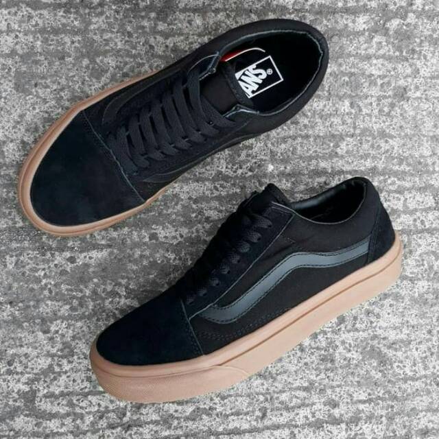 SEPATU VANS AUTHENTIC FULL BLACK HITAM POLOS WHITE PUTIH OLDSKOOL CASUAL ICC IFC DT