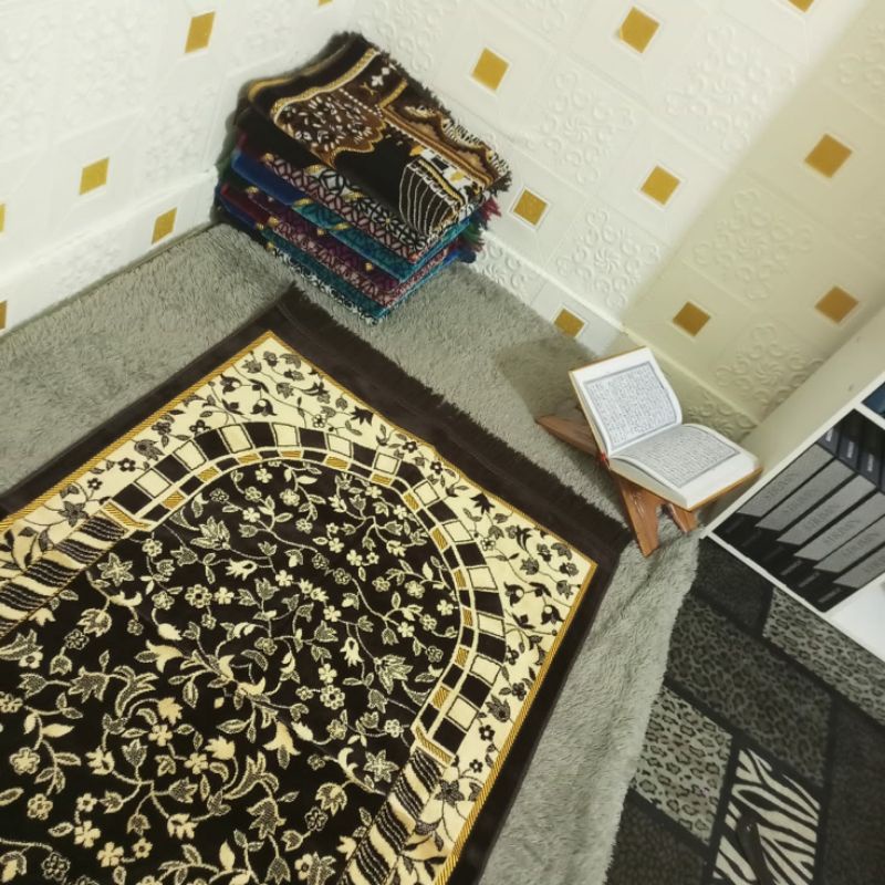 SAJADAH TEBAL BULU BLUDRU MOTIF TIMBUL KUALITAS PREMIUM WARNA FAVORIT ORIGINAL TEBAL LEMBUT