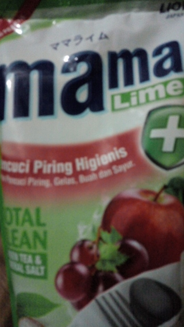 Mama Lemon Sabun Cairan Pencuci Piring Gelas Dan Wadah Plastik 780 Ml