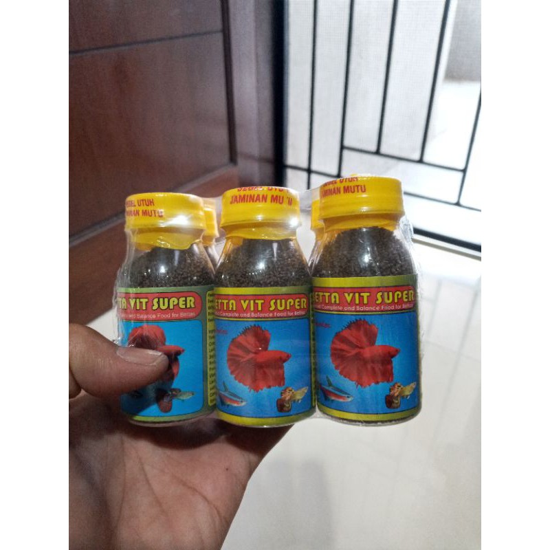 Rp.2.700.-, BETTA VIT/BETAVIT MAKANAN/PELET IKAN HIAS KECIL