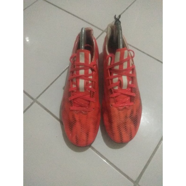 Sepatu Bola Adidas F10 original