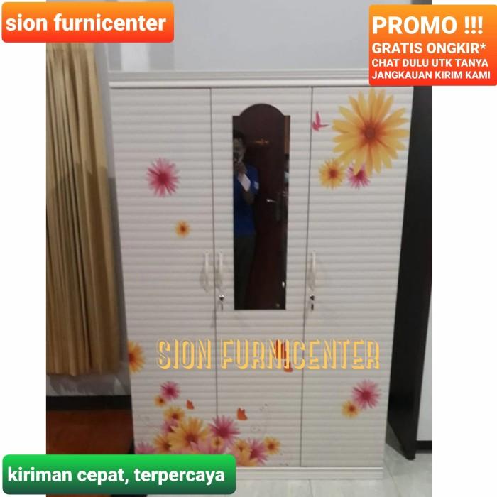 lemari pakaian besi surabaya/ lemari besi /lemari baju 3 pintu