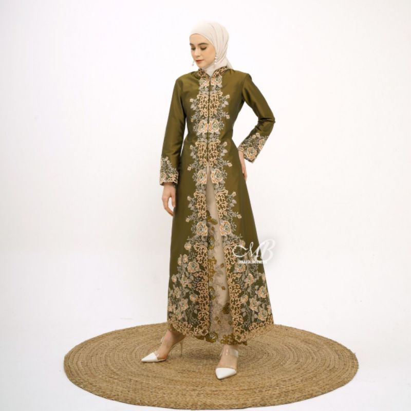Setelan Kebaya pola bordir panjang,sudah di payet,bahan taveta silki,khas kebaya indonesia