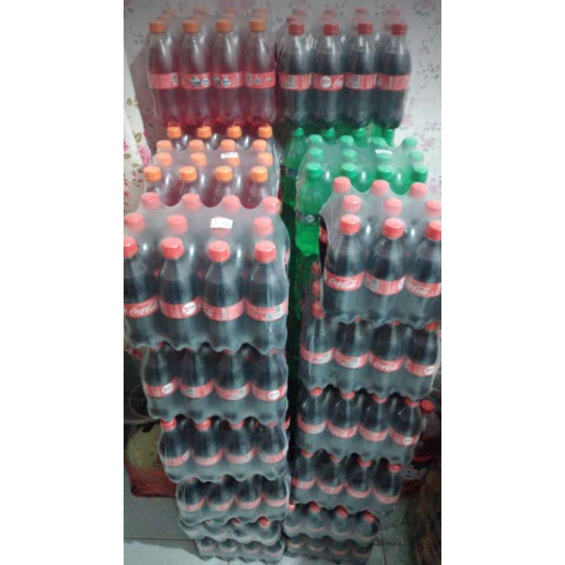 

minuman soda/sprite/coca cola,/fanta