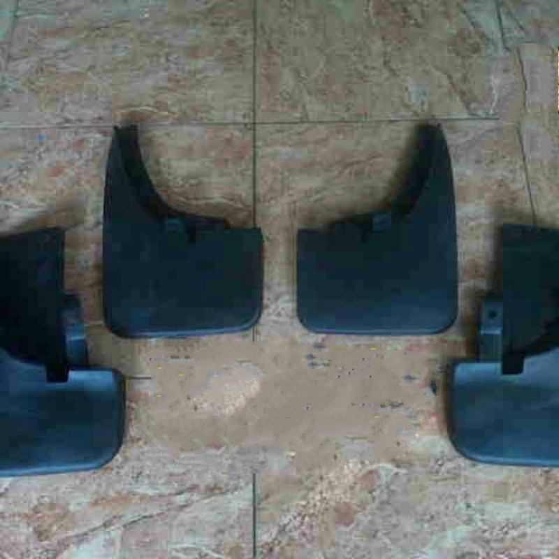 Mudguard / Mud Guard / Kepet Penahan Lumpur Kijang Kapsul