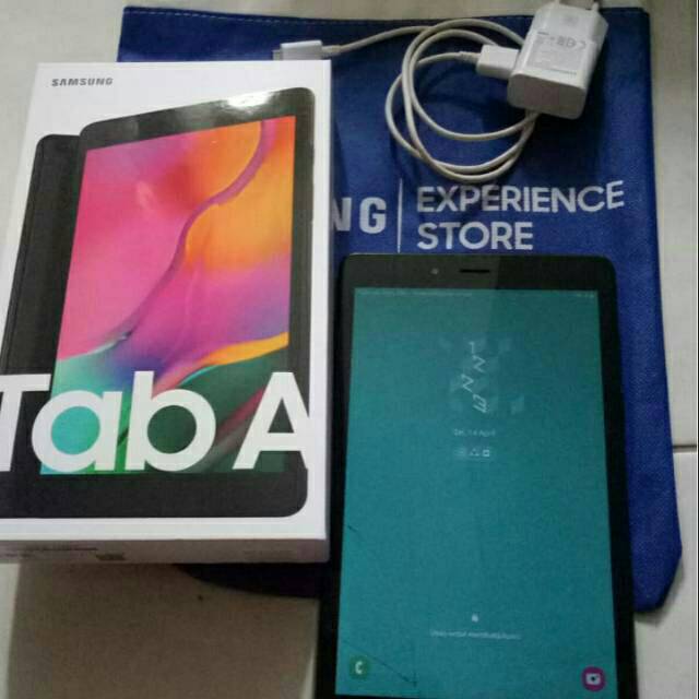 SAMSUNG GALAXY TAB A 2019 8" (BEKAS) / Tablet bekas / tablet preloved /tablet ada retaknya