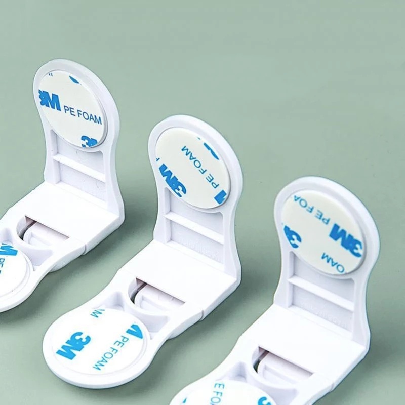 1pc Kunci Pengaman Pintu Lemari / Kulkas Multifungsi Untuk Keamanan Bayi / Anak