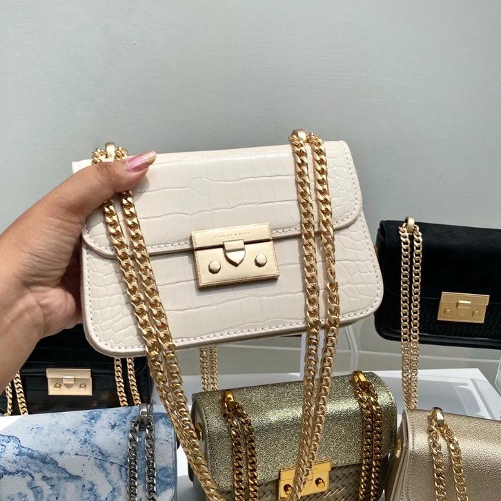 Paling Sesuai.. Boxy Chain Strap Bag