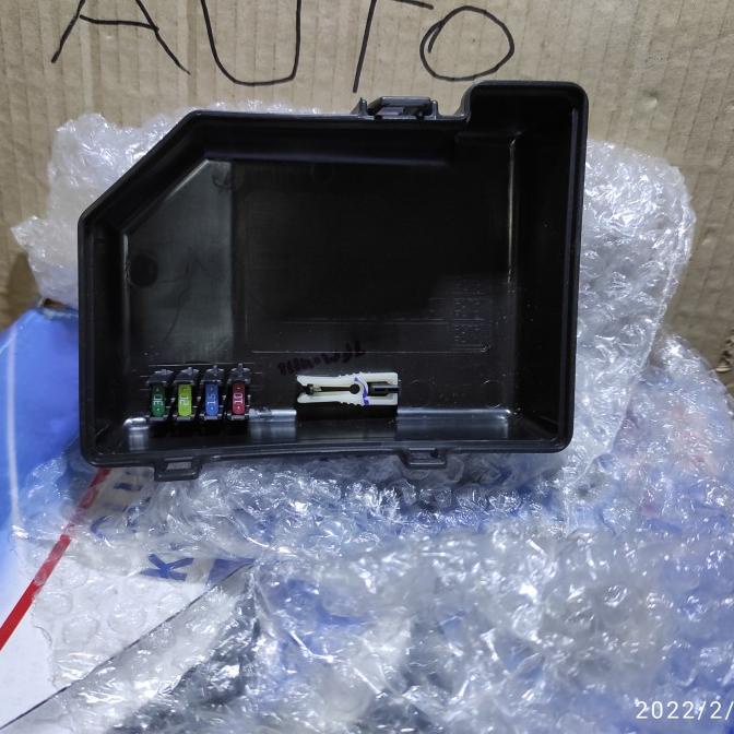Cover atau Tutup Box Sekring Swift Lama dan New Splash Original Suzuki