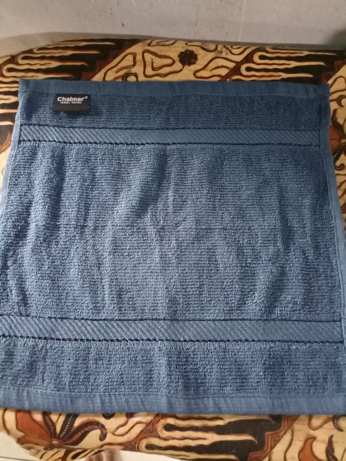 Ww Handuk Kecil - 30x30 Cm - Chalmer - Pilihan Warna - Saputangan / Muka / Tangan / Souvenir