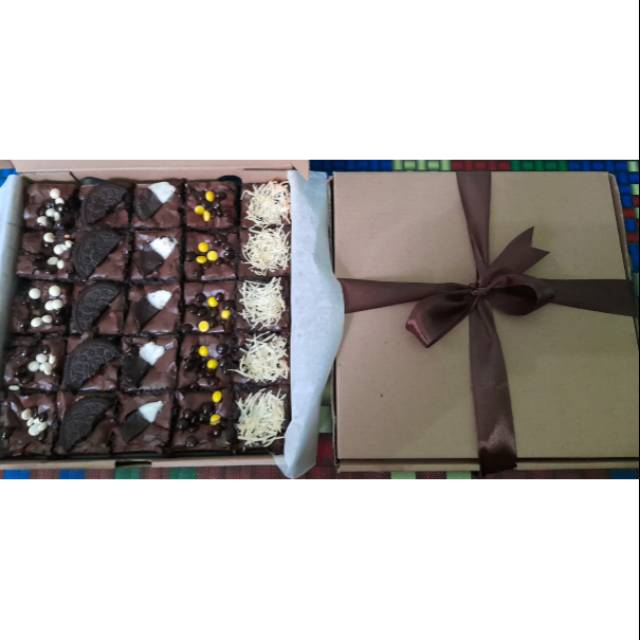 

Fudgy Brownies enak, murmer UK.20 x 20, isi 25 pcs