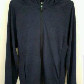  Jaket  uniqlo  dry ex Shopee Indonesia