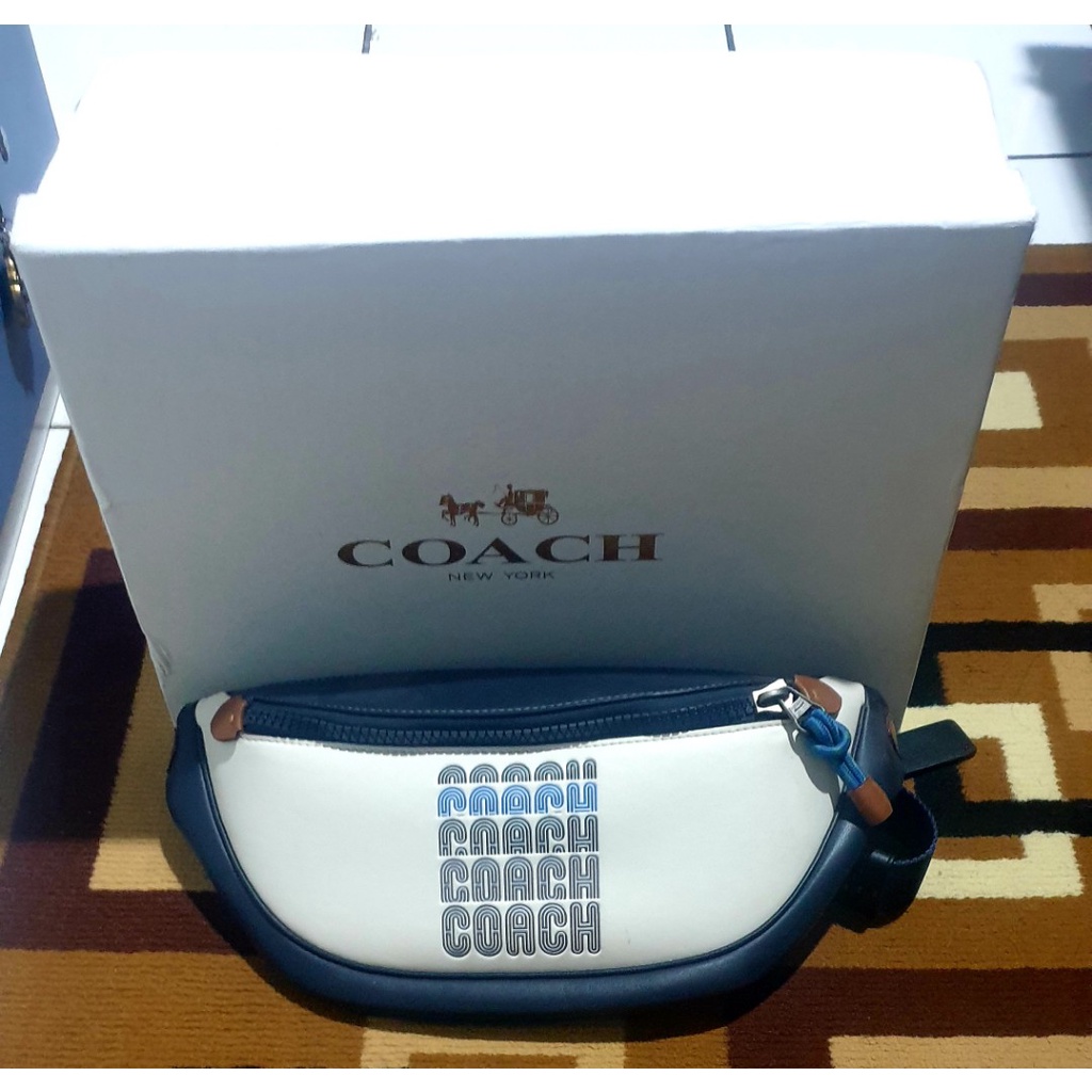 LIKE NEW Waistbag Coach PRELOVED TAS ORIGINAL BRANDED AUTHENTIC KERJA KULIAH PESTA SECOND BEKAS0