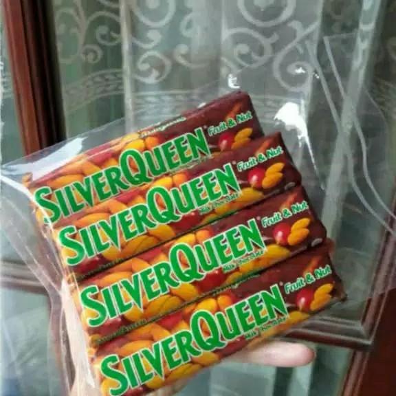 Silverqueen 30 gram 1 box (isi 30 PC)