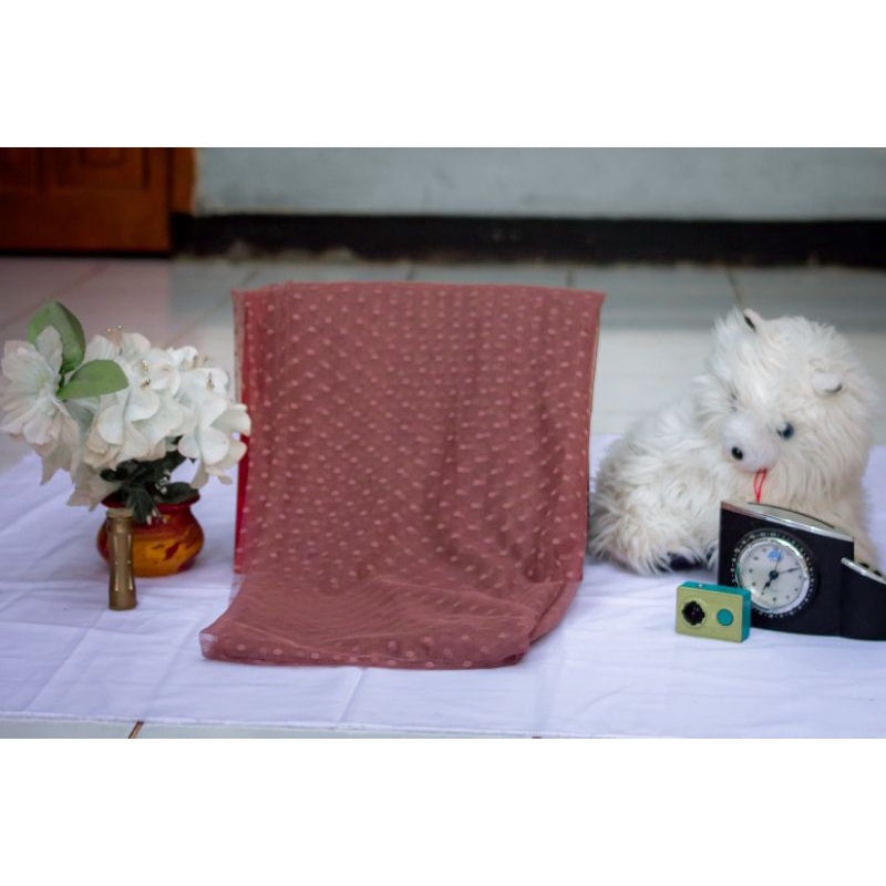 KAIN TILE MOTIF POLKADOT