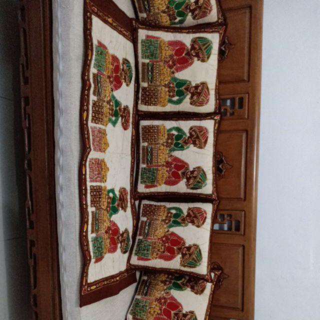 Sarung Bantal Kursi Set Batik Tulis Bunga