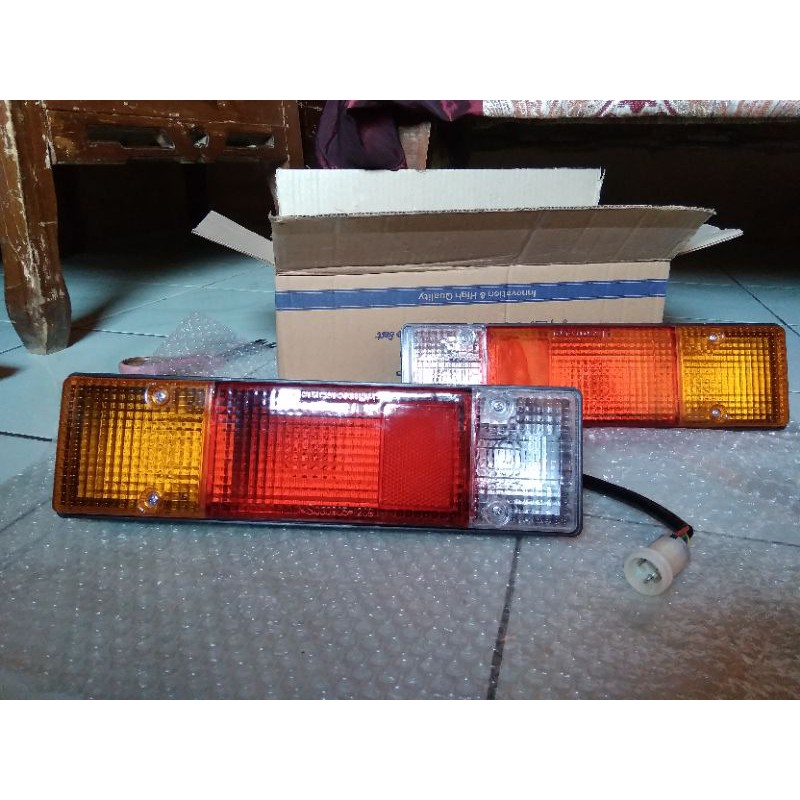 stoplamp L300 / stoplamp L300 tahun lama / Lampu rem L300 / Lampu Rem L300 tahun Lama