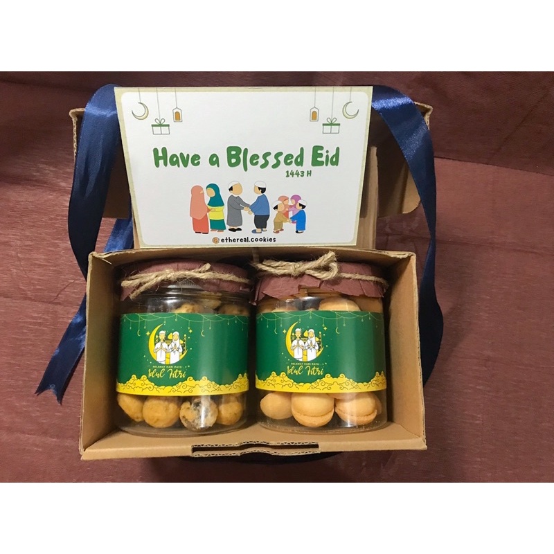 

HAMPERS LEBARAN / HAMPER RAMADHAN / GIFTBOX 2 JAR (Premium Choux & Egg drop) + FREE GREETING CARD