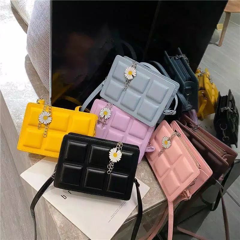 Tas Wanita/Selempang Wanita/Fashion Wanita - Women Cross Body Bag/Sling Bag