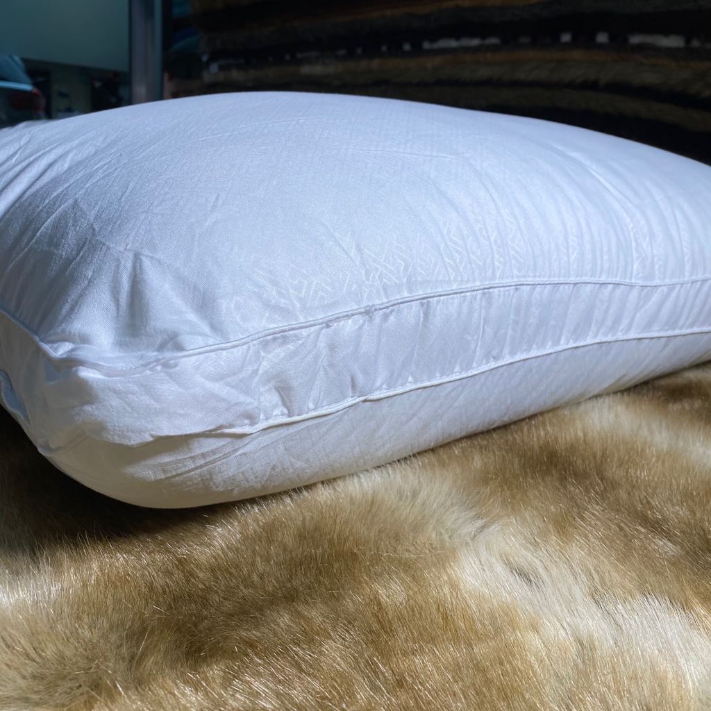 DAISAN Bantal dan Guling Microfiber Premium