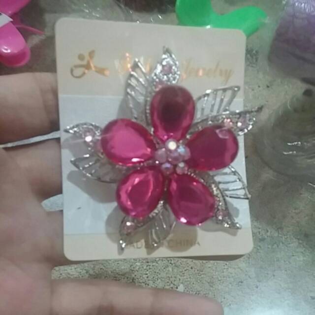 Bross D model kembang