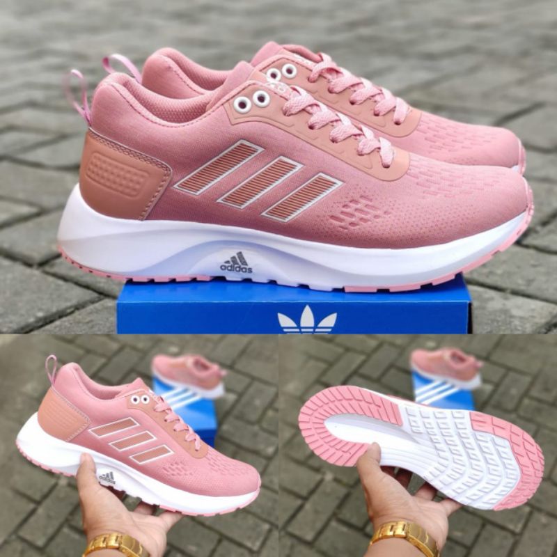 SEPATU OLAHRAGA ADIDAS RUNNING WANITA / SNEAKERS ADIDAS COWOK CEWEK UNISEX / SEPATU SENAM JOGGING LARI GYM / SEPATU SEKOLAH KULIAH MEJENG