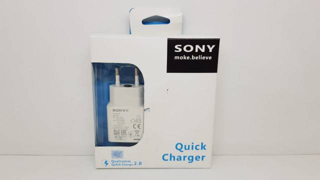 Charger Sony EP-800 Adapter Charger Mini Sony Xperia EP800 Kabel Data Micro / Android Casan Sony