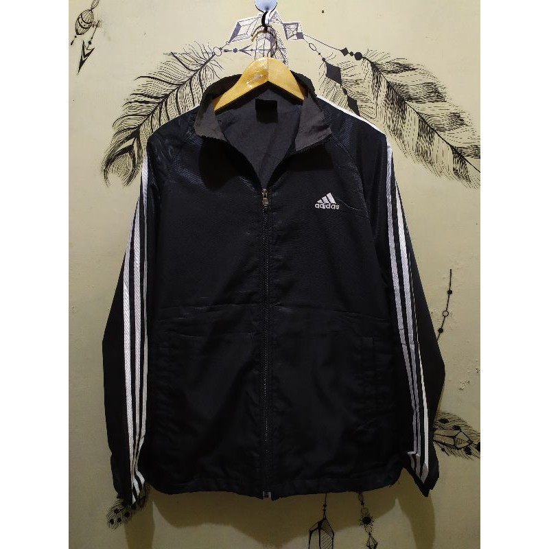 Jaket adidas parasut size L fit xL second