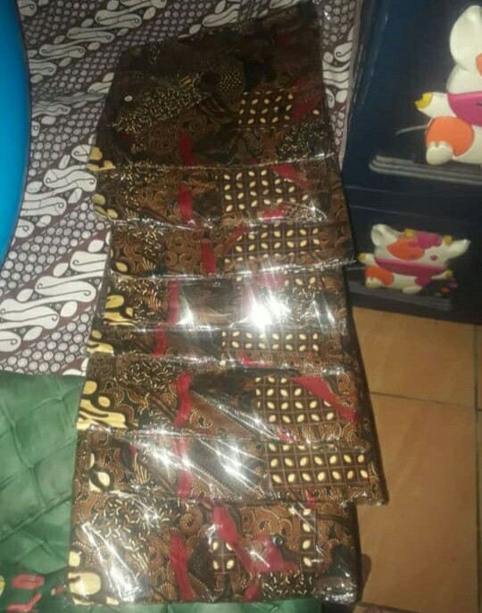 Atasan Pria Kemeja Batik Tradisional Lengan Panjang• Baju Batik Pria•batik Pria