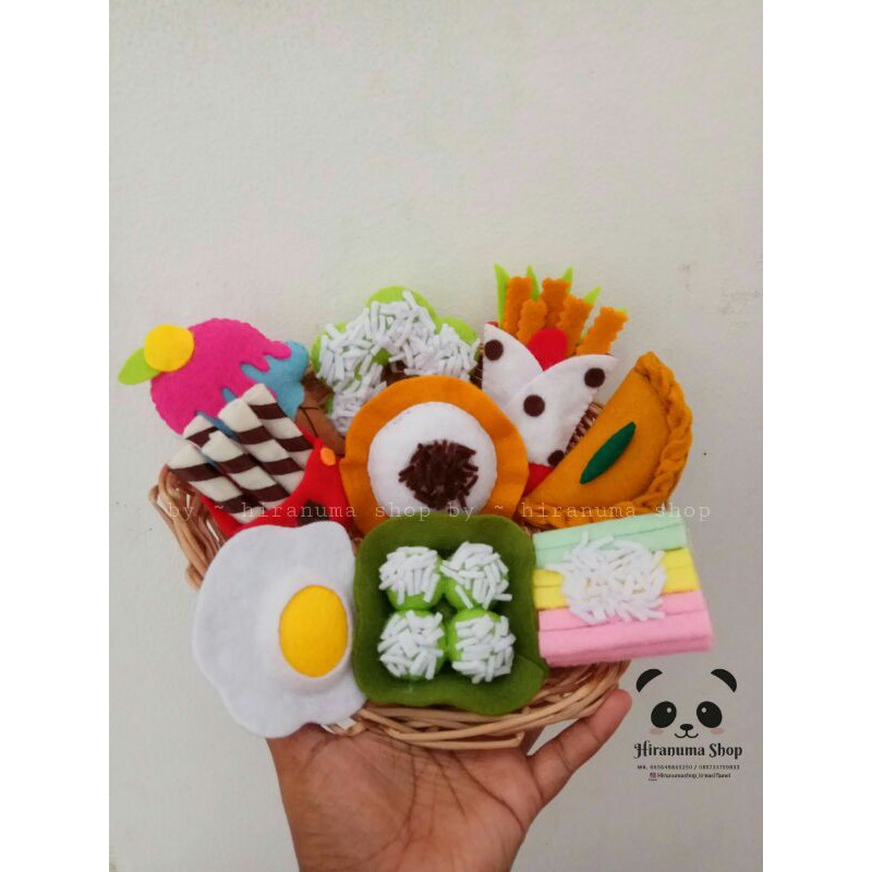 replika makanan/mainan anak/jajan pasar/magnet kulkas/souvenir unik/gantungan kunci/kerajinan flanel