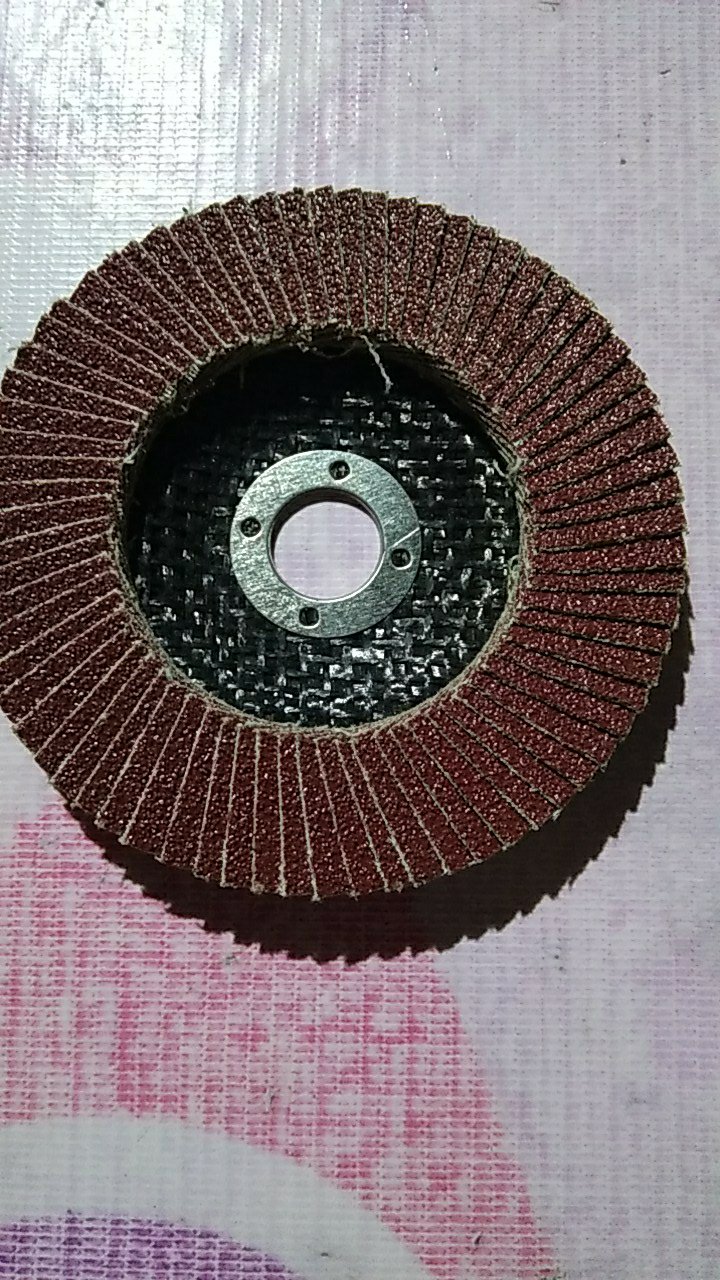 Mata Gerinda Amplas Susun 4 Inch Flap Disc Grid #80 Tebal