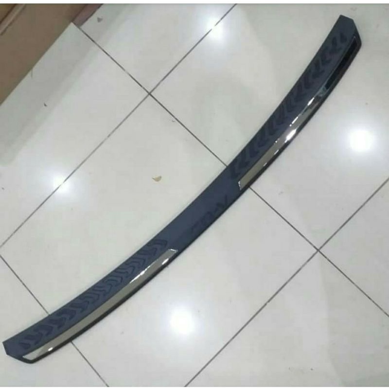 Sillplate Belakang mobil Honda CRV Turbo