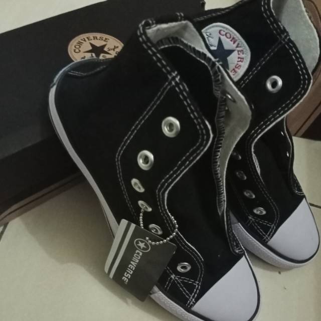 SEPATU CONVERSE HIGH (HITAM)