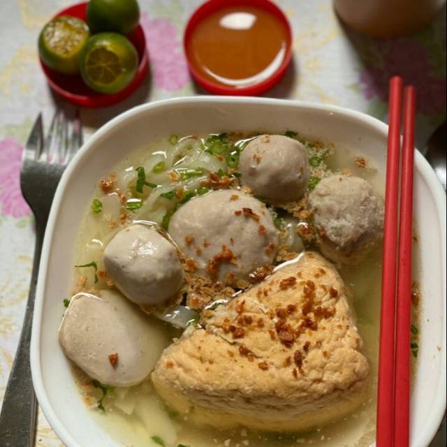 

Baso Gepeng Bulat Tahu Khas Pontianak