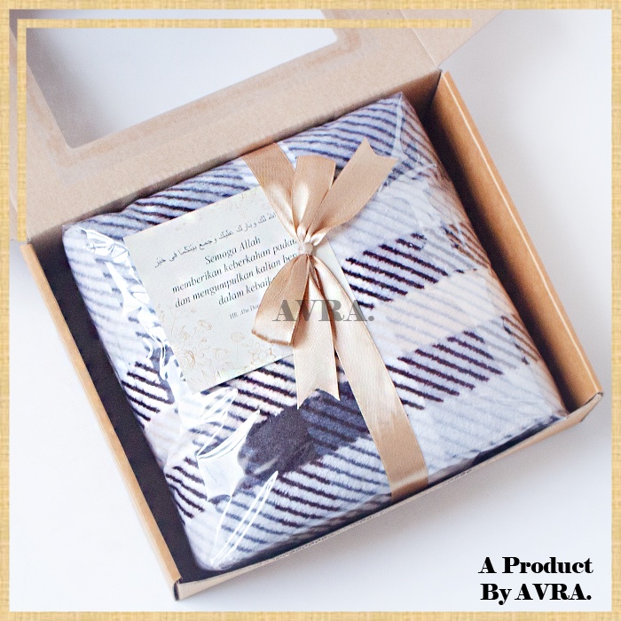 Kado Pernikahan Hampers Hadiah Nikahan Wedding Gift Box Couple Nikah Selimut Bulu Dewasa Premium