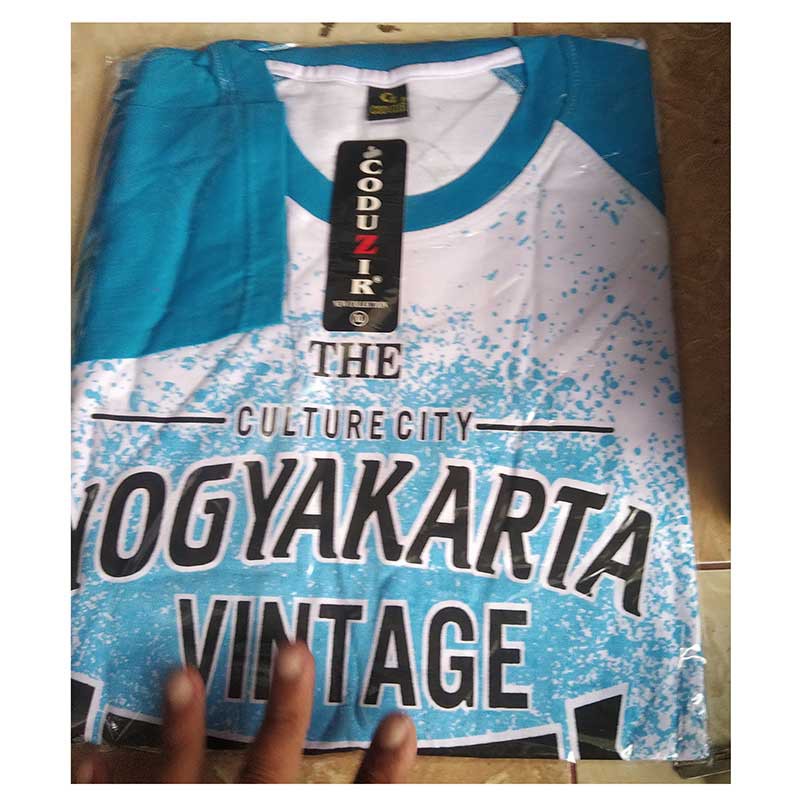 Kaos Katun Lengan Panjang Motif Yogyakarta Vintage