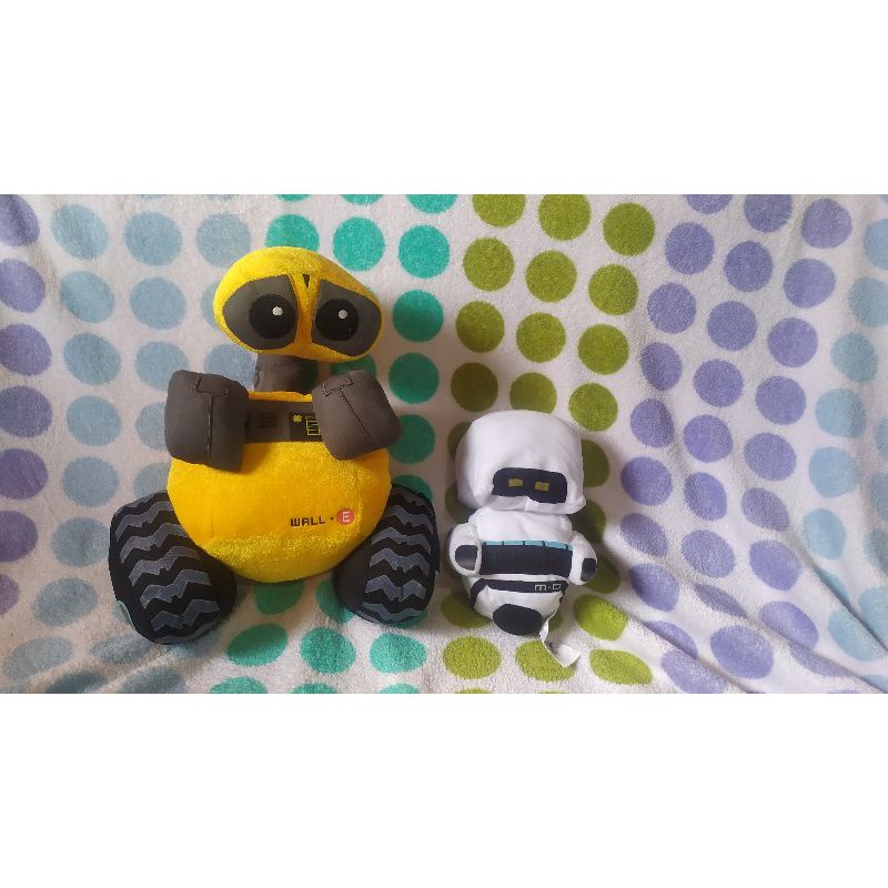boneka wall e dan m-o